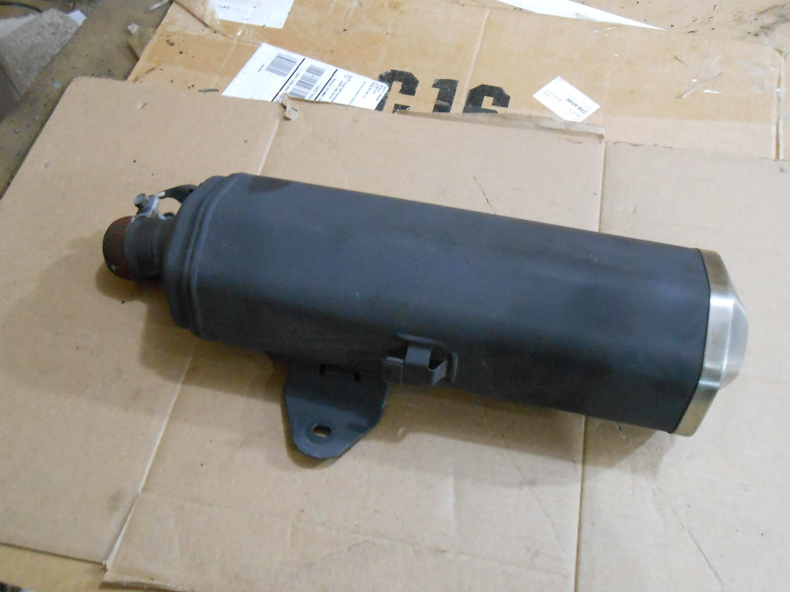 Kawasaki ER400 Z400 2019 19 muffler exhaust pipe silencer 341-2543