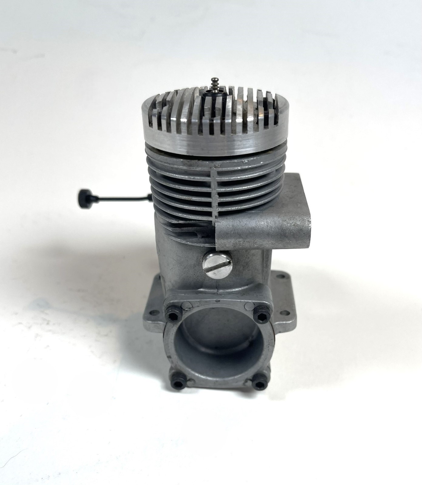 K&B 61 R/C ABC Engine w/ PERRY Carburetor And Muffler