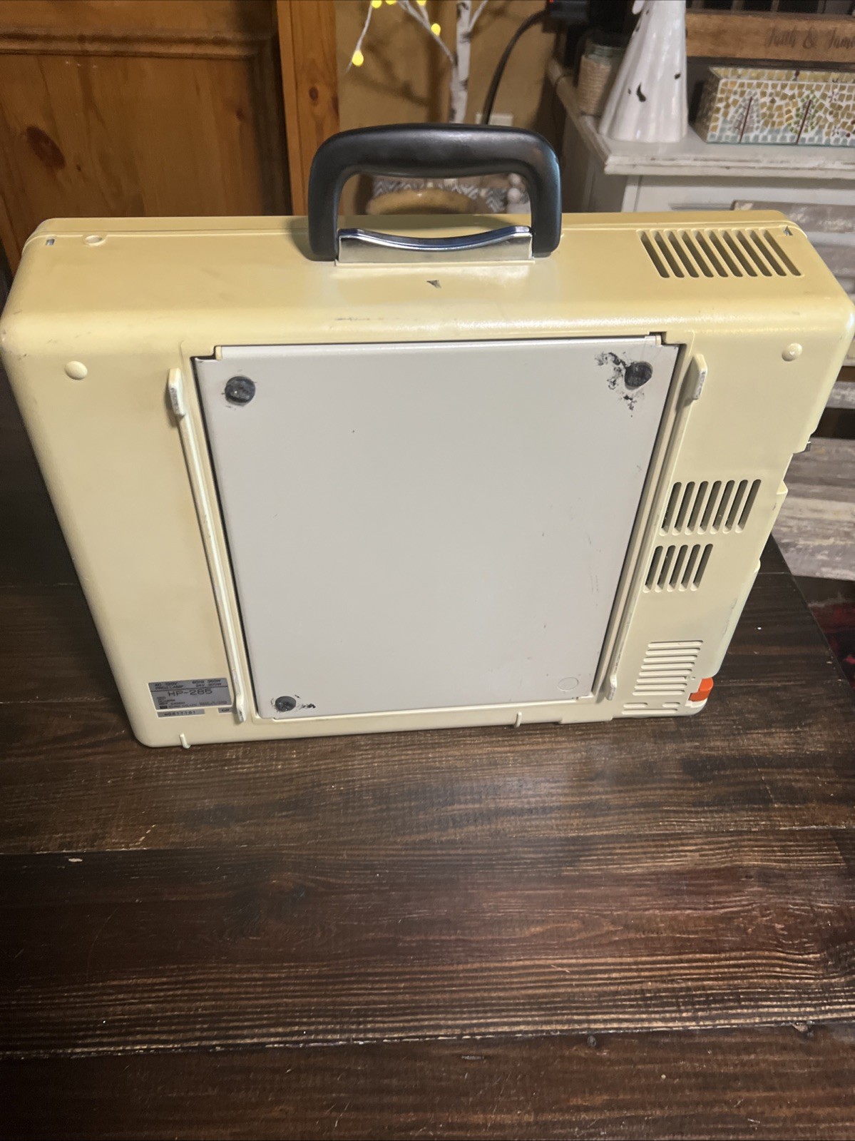 ELMO HP-285S Portable Overhead Projector –TESTED