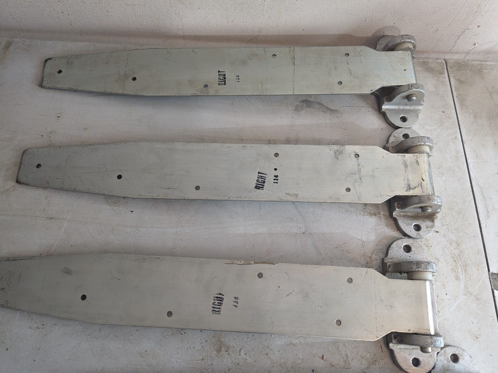 Kason Heavy Duty Right Hinge 1075 1 Hinge 4 Available