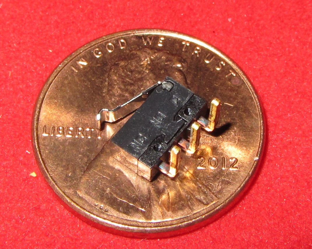 5 x Panasonic AV4 Microswitch 30VDC 500mA Sub Miniature Roller Lever SPDT TINY K