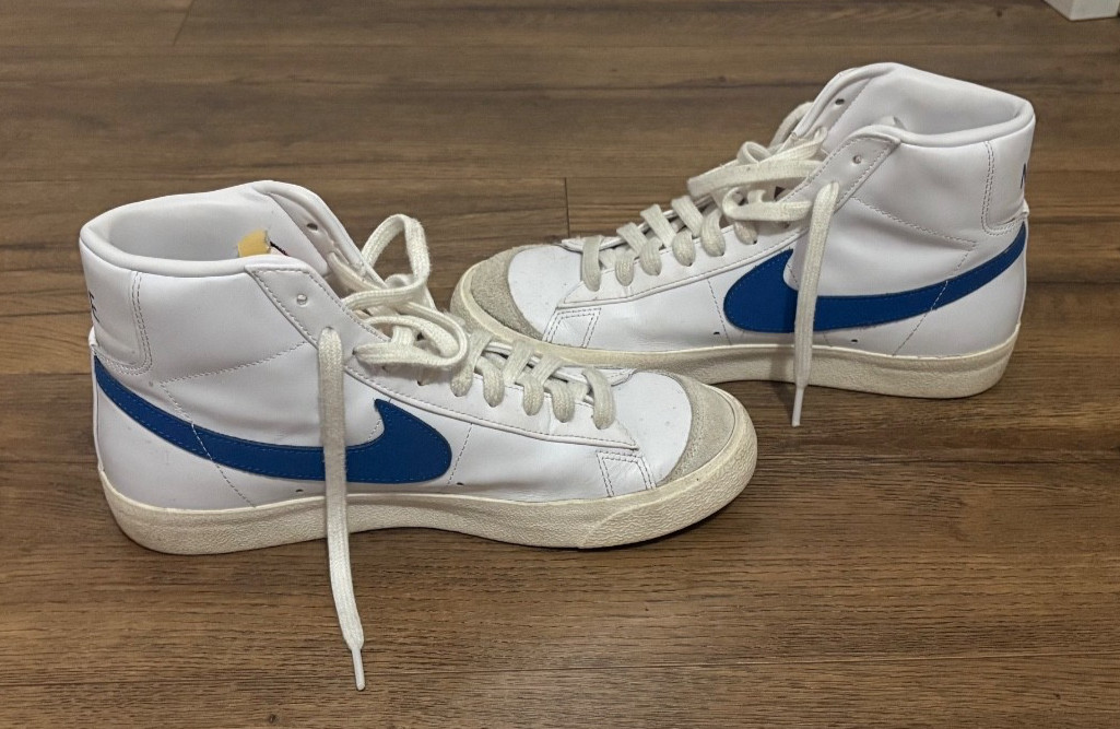 Nike Blazer Mid '77 Sneakers CZ1055-124 Womens White Lace Up Athletic Size 9.5