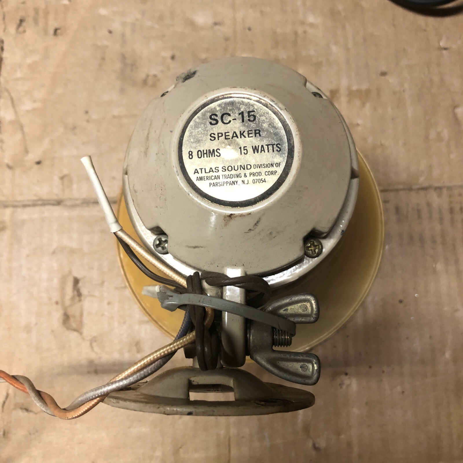 Atlas Sound Loudspeaker SC-15 used with original box outdoor beige