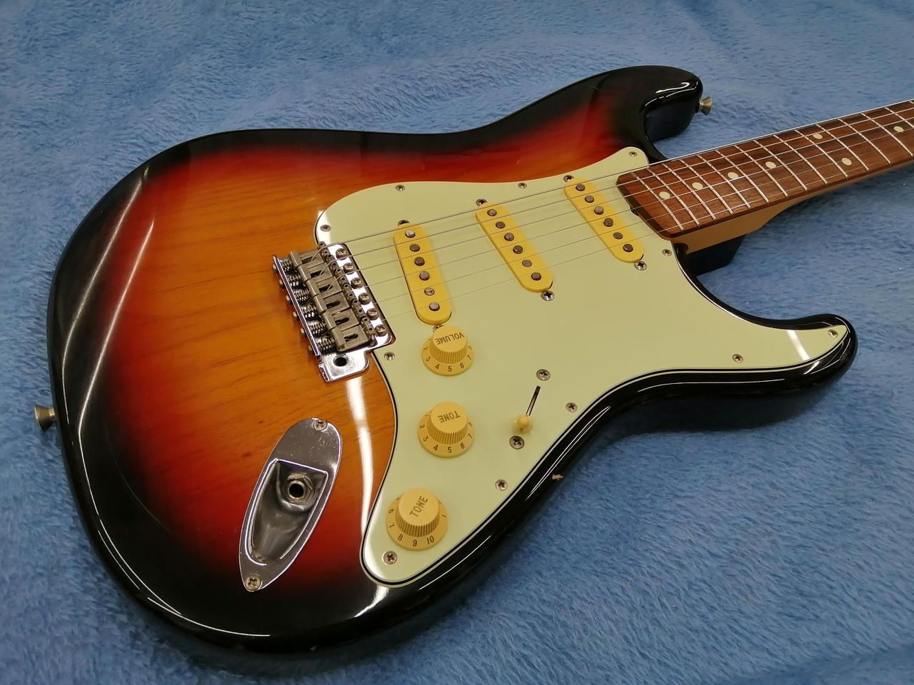 FENDER JAPAN Stratocaster Type ST62 Used