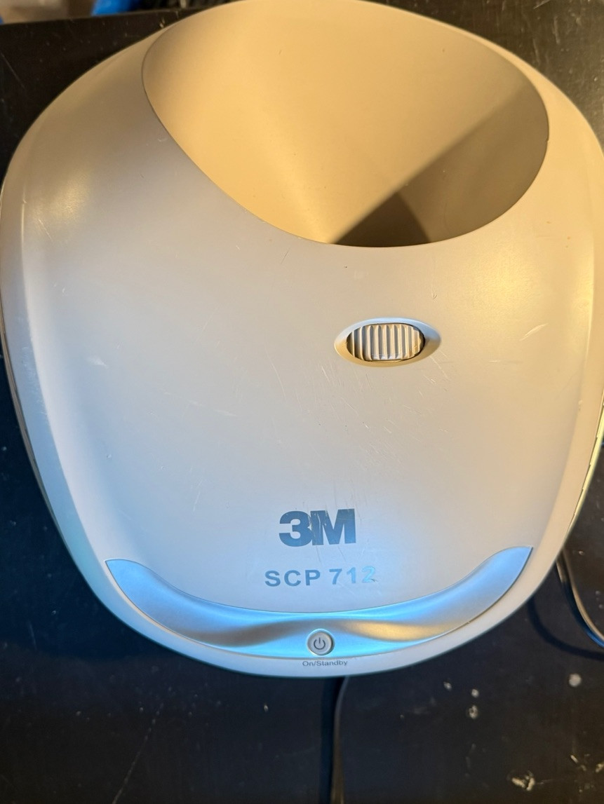 3M SCP 712 Projector