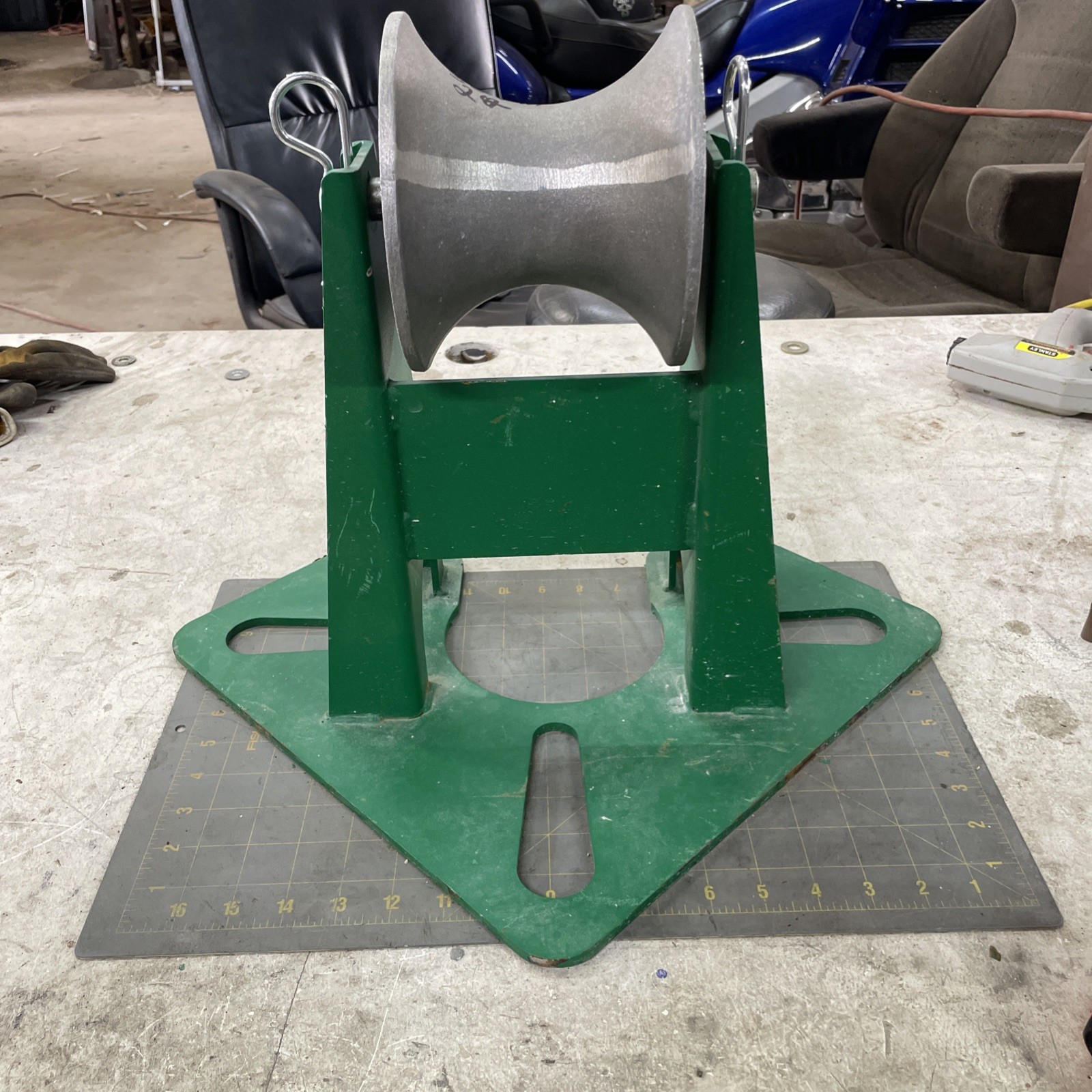 Greenlee 459 Light Pole Base Sheave Assembly with Slotted Mounting Holes