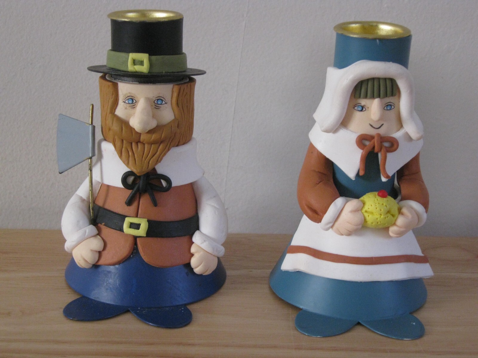 Pilgrim Man and Woman Thanksgiving Candle Holders 4 Inches Tall