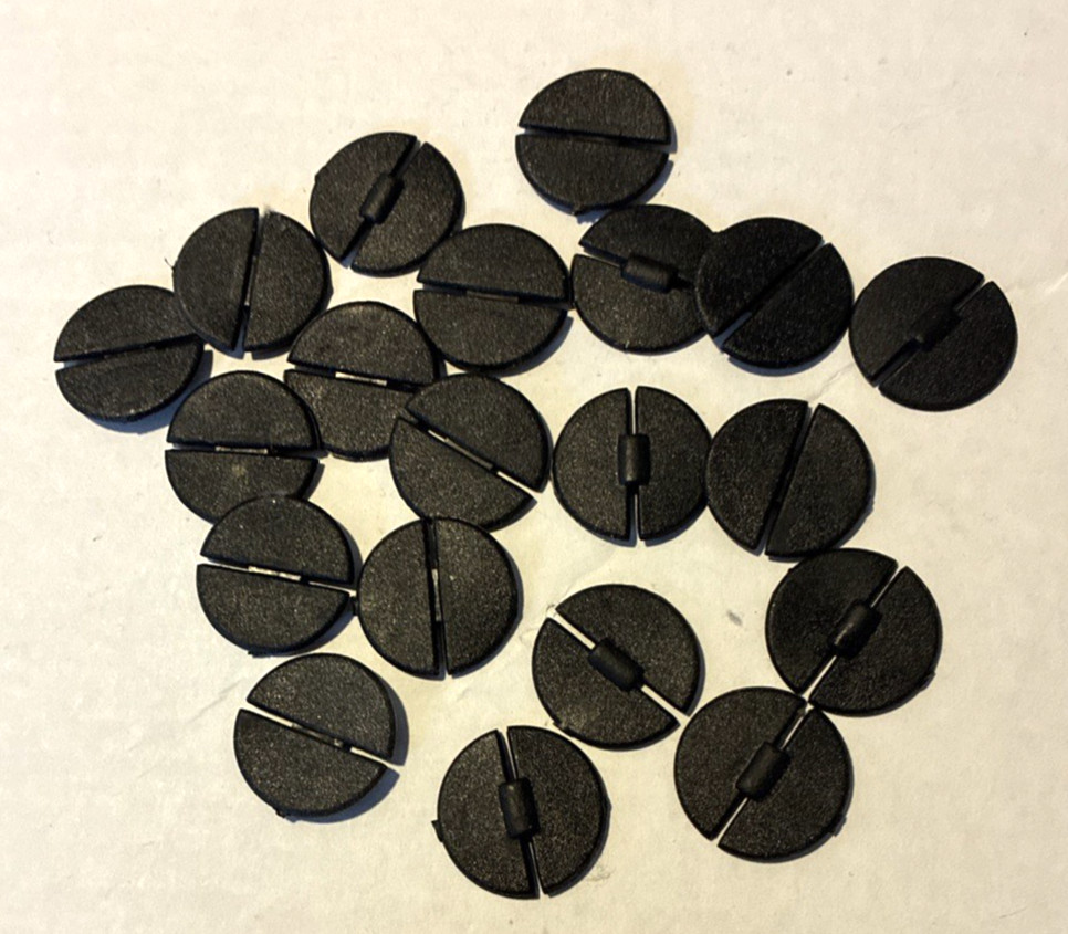 Lot Of 20 25mm Round SLOT Bases Used For Warhammer 40k + AoS Games Workshop Bitz