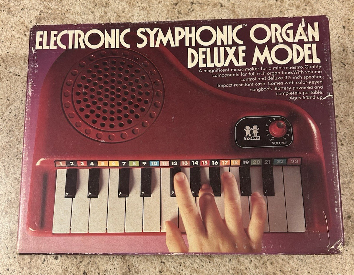Vintage Tomy Electronic Symphonic Organ Deluxe (Model No. 2516)