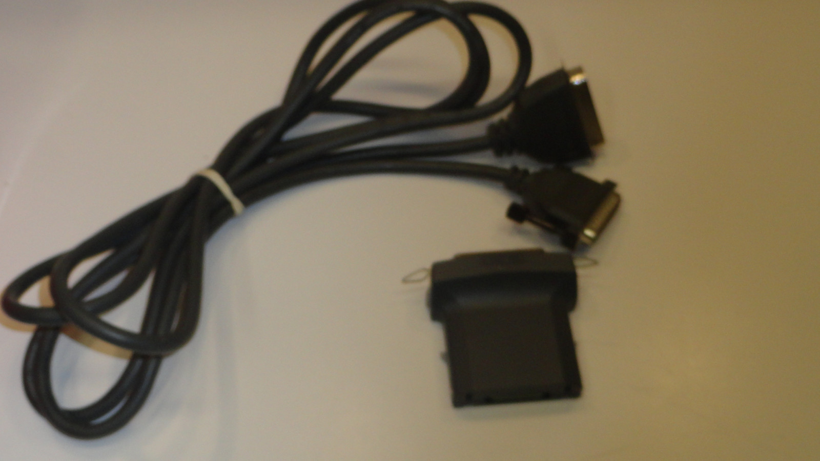 QQ1: HP JetDirect 200N LIO Printer Server C6502A with cable