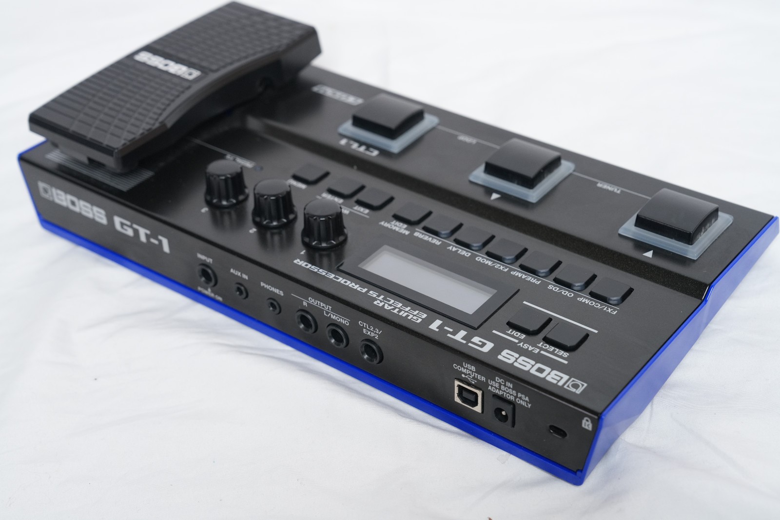 BOSS GT-1 Guitar EFFECTS PROCESSOR/MULTI-EFFECTOR