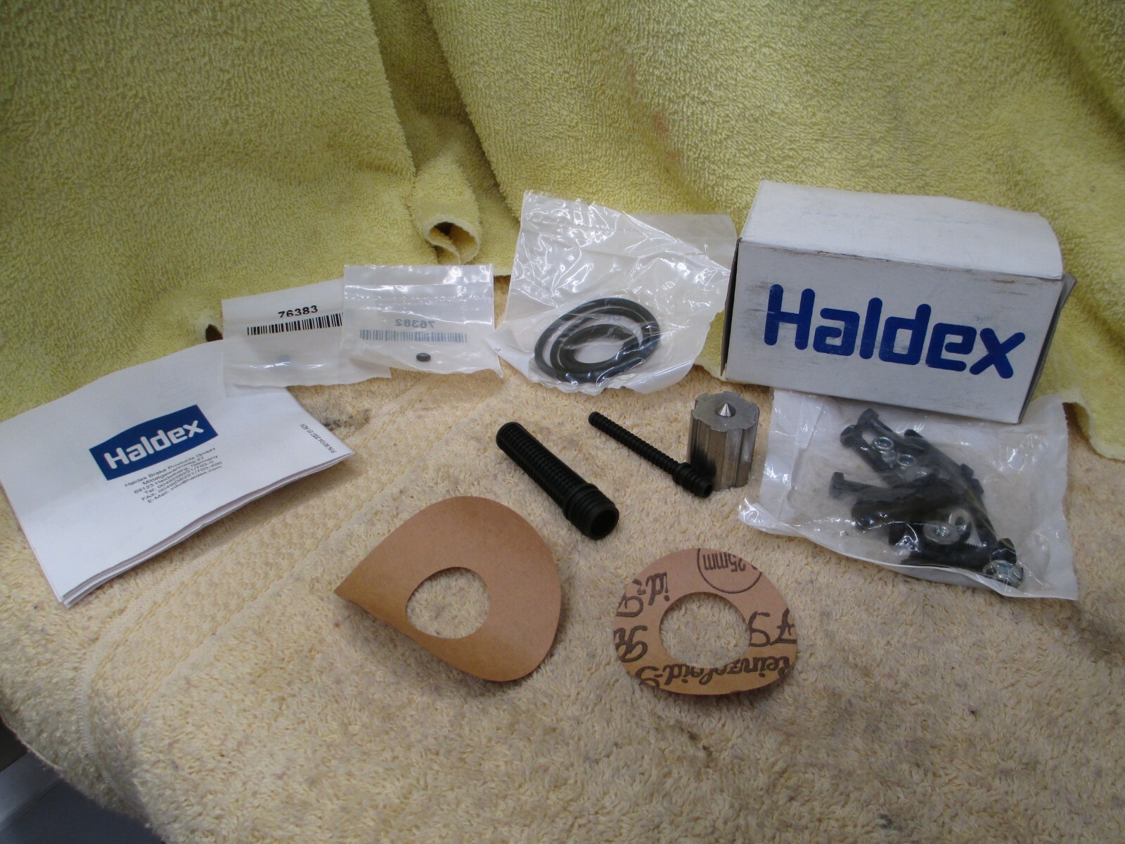 Haldex 71327 Drain Valve Repair Kit, 410-71327, New  A10