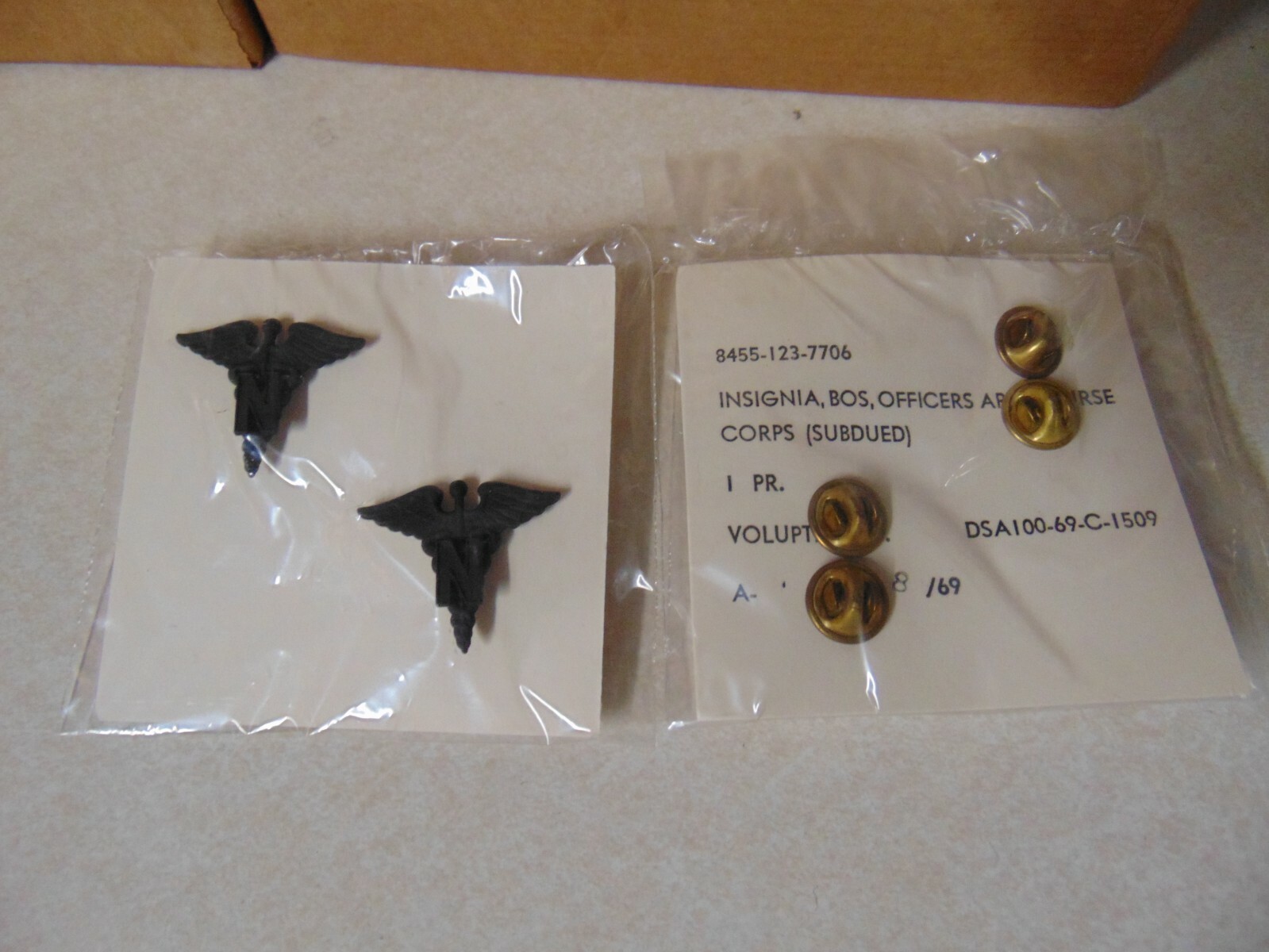MILITARY INSIGNIA BRAND NEW METAL SET OF 2 ARMY OFFICER NURSE CORPS SUBDUED 1969