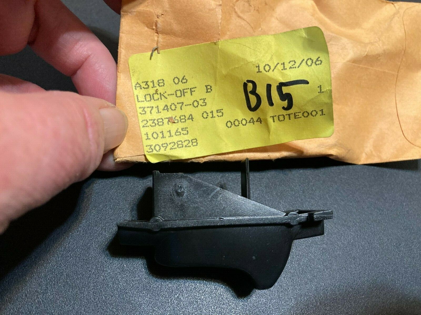 Black & Decker 371407-03 Lock Off Button - OBSOLETE PART!