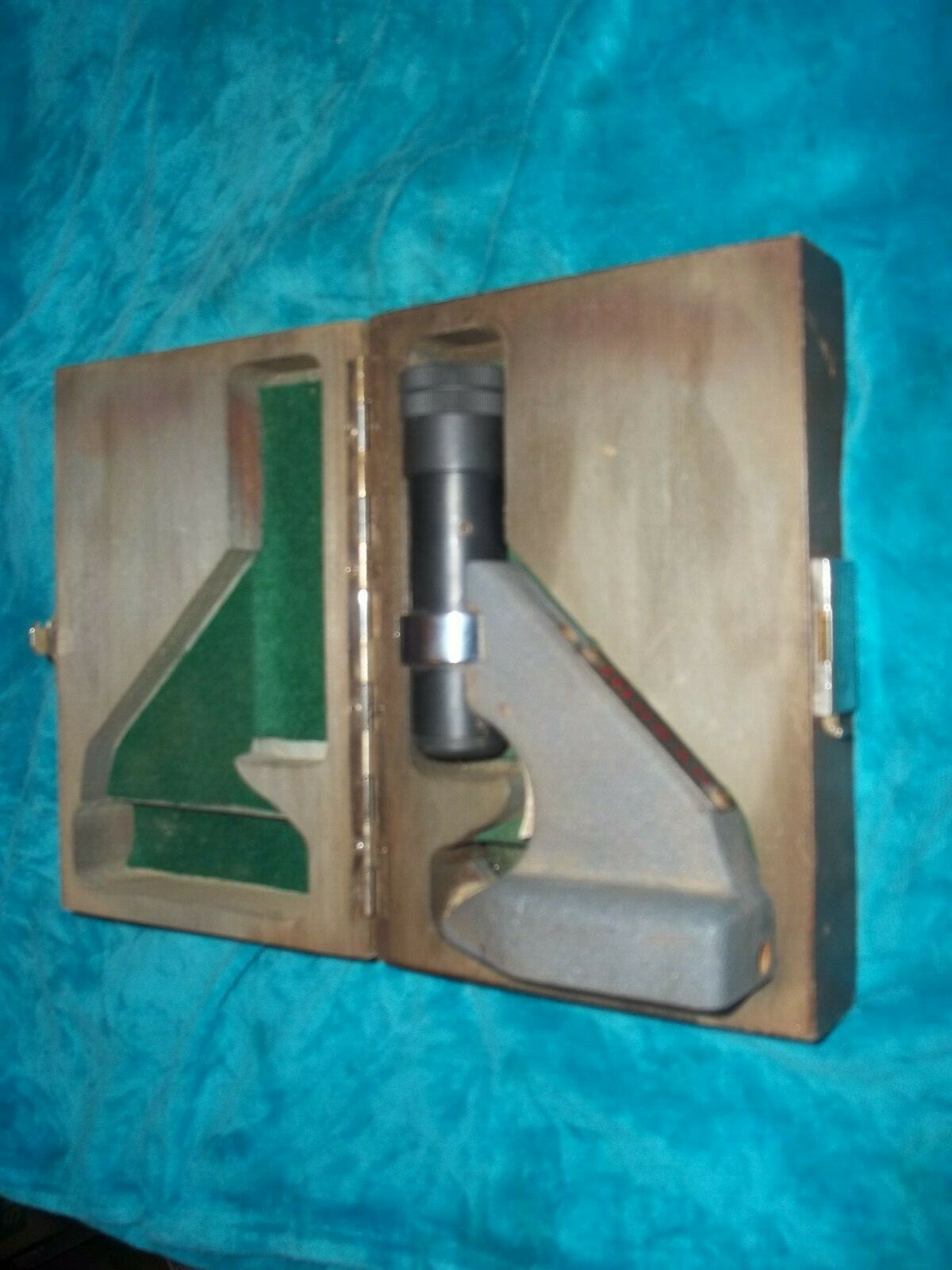Vintage Moran Instruments Microscope in original wood box