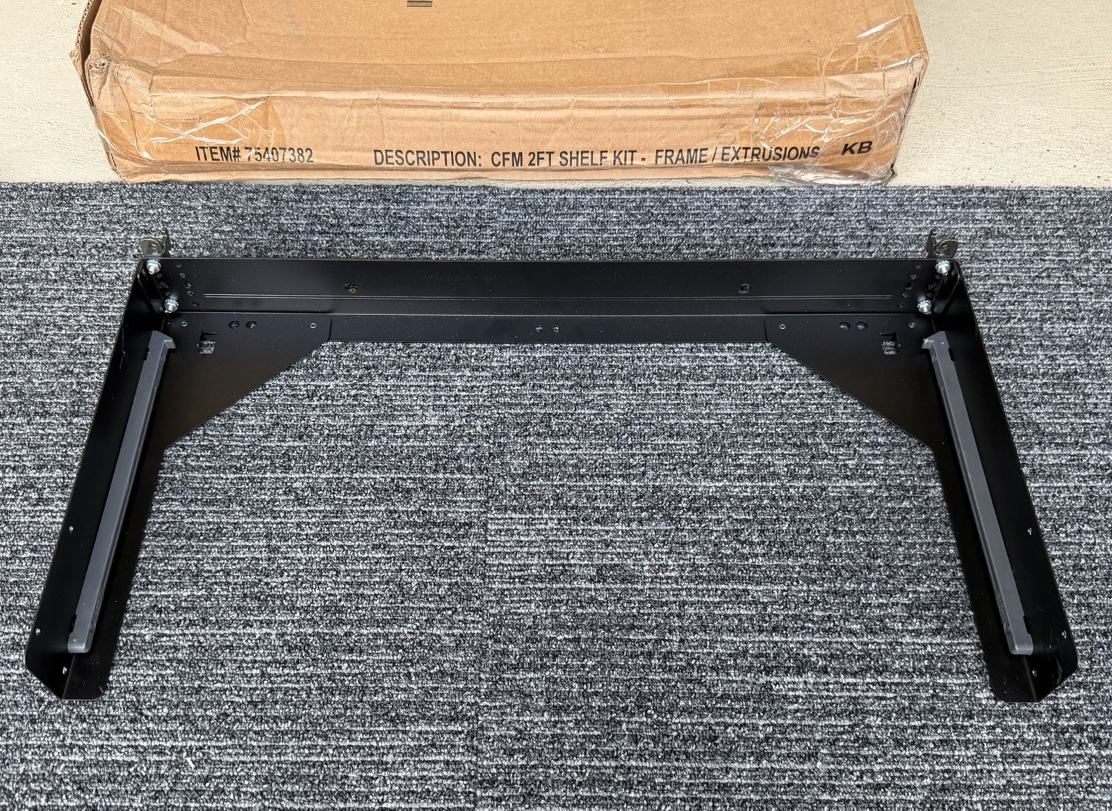 CFM 2FT SHELF KIT FRAME EXTRUSIONS - PACK SHELF FRAME W/SLIDE OUT ONLY!