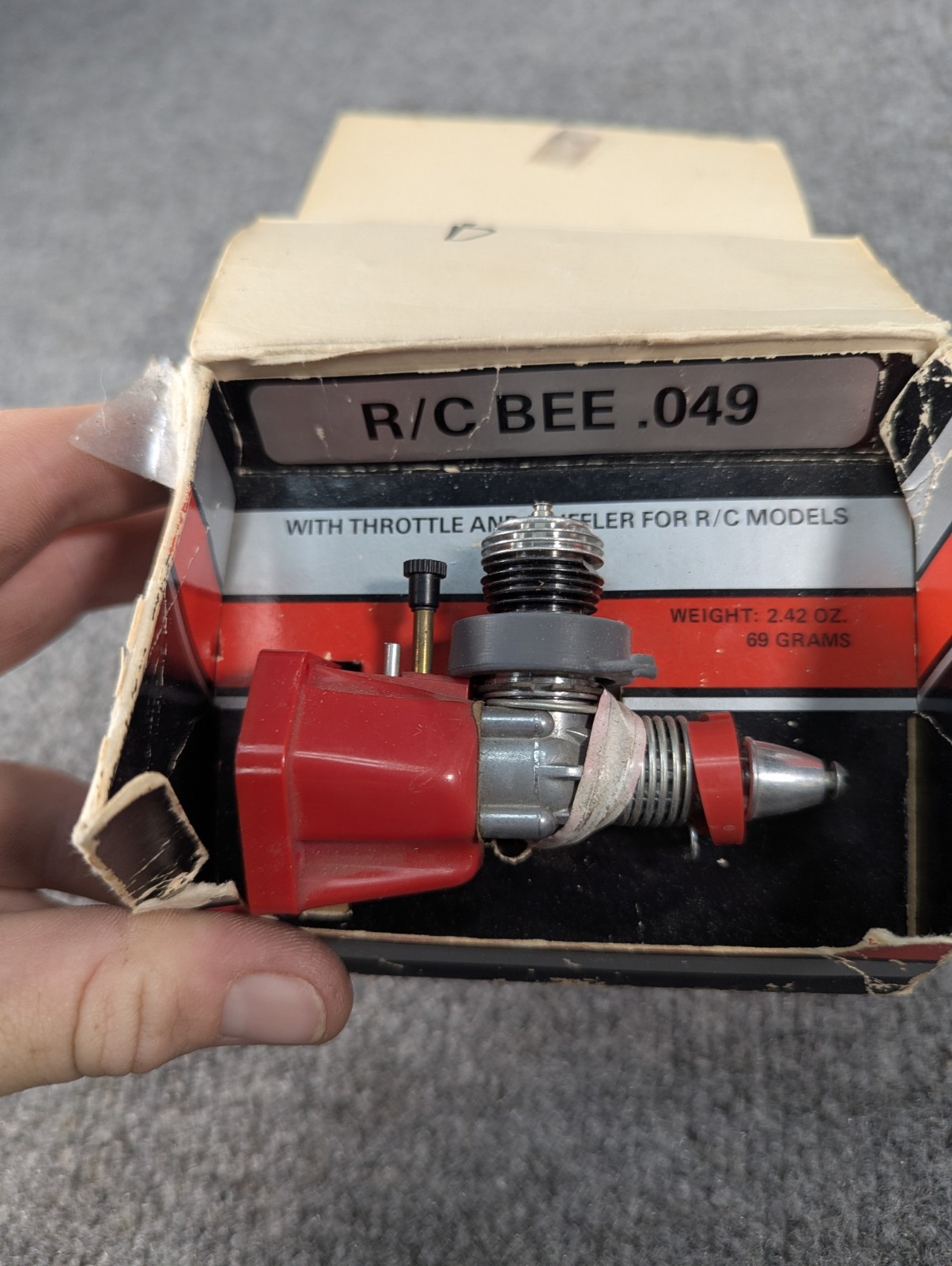 COX R/C BEE .049 No. 360 Model Airplane Engine NIB-Never Ran!