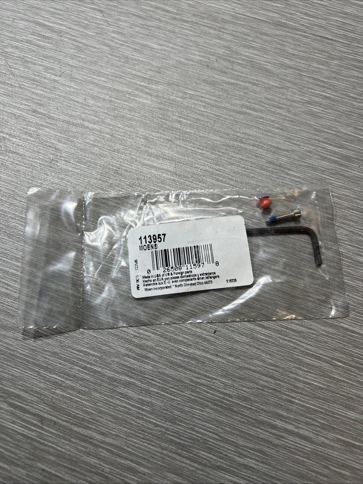 Moen CSI 113957 Plug Button, Hex Set Screw & Allen Tool