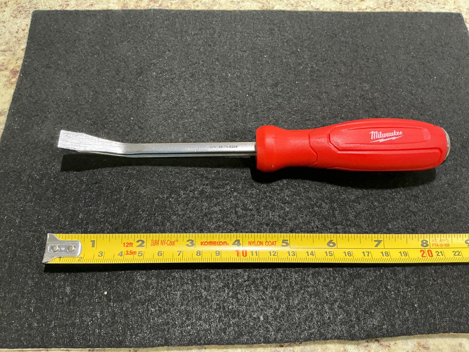 Milwaukee Tools 45-74-9208 8” Striking Pry Bar CRV
