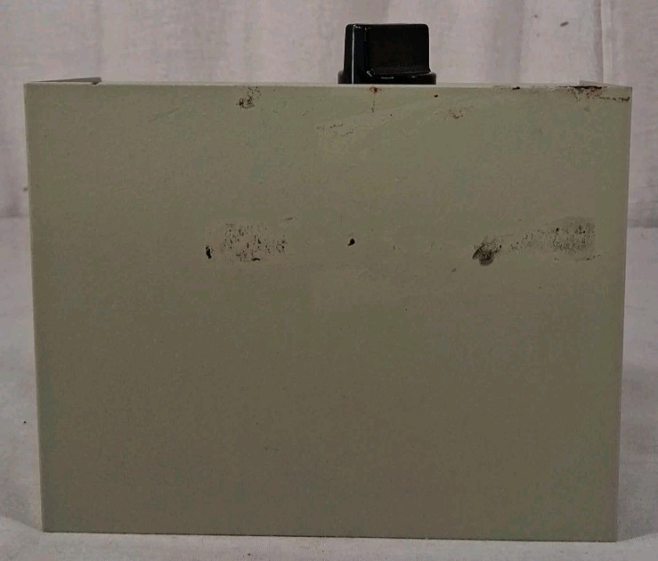 4-way Manual Data Transfer Switch Box, No Brand, Untested