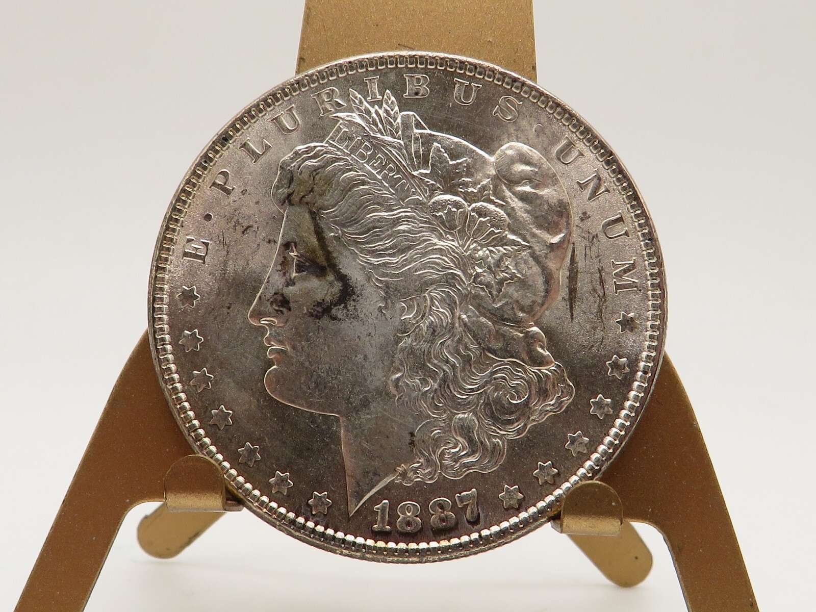 UNITED STATES  1887 MORGAN SILVER DOLLAR  BU CONDITION / HIGH GRADE*