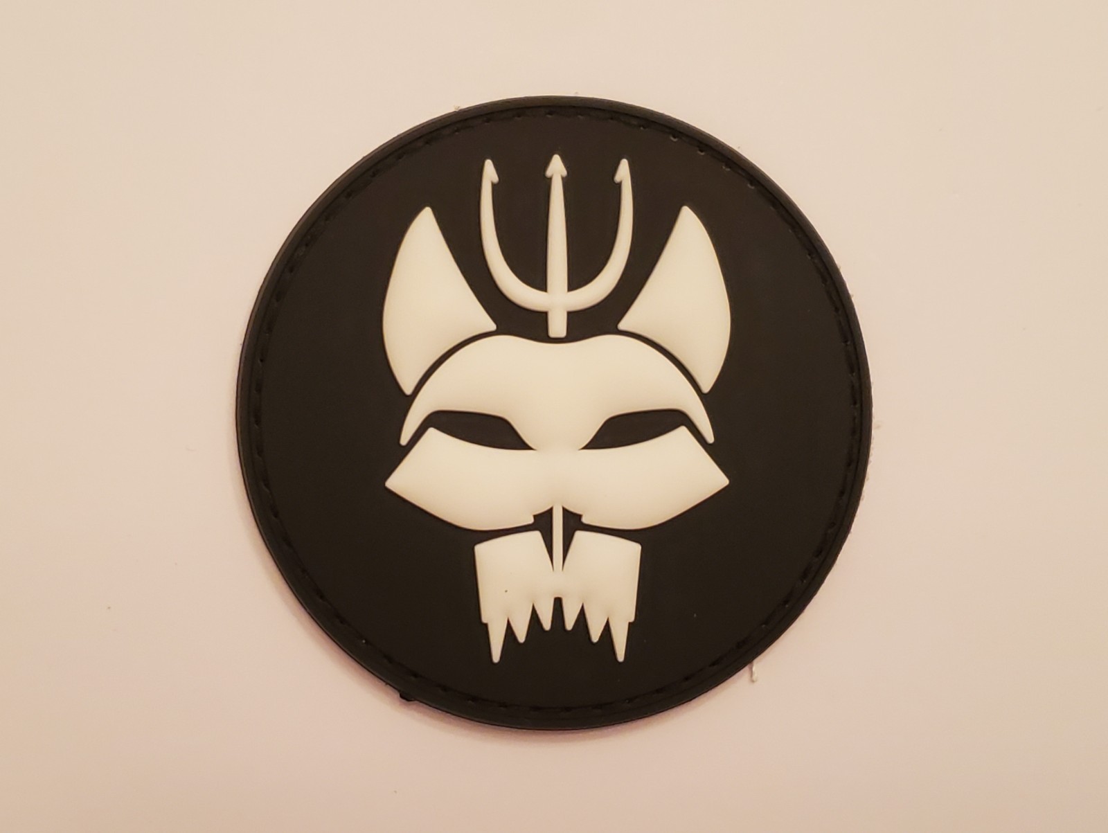 US Navy Seal Team 6 Bravo Wolf Head Trident GITD PVC Morale patch Hook & Loop