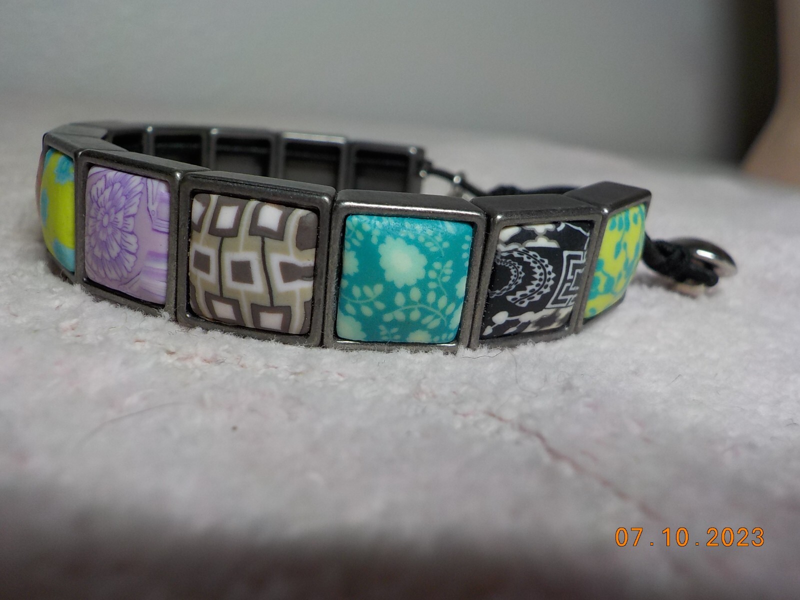 JILZARA PREMIUM CLAY BEADED BRACELET W/MULTI-COLOR/MULTI PATTERN SQUARE LINKS
