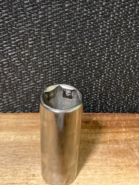 Used Craftsman 3/8in-Drive 17 mm Metric Deep Socket 6-Pt (44434) MADE IN USA