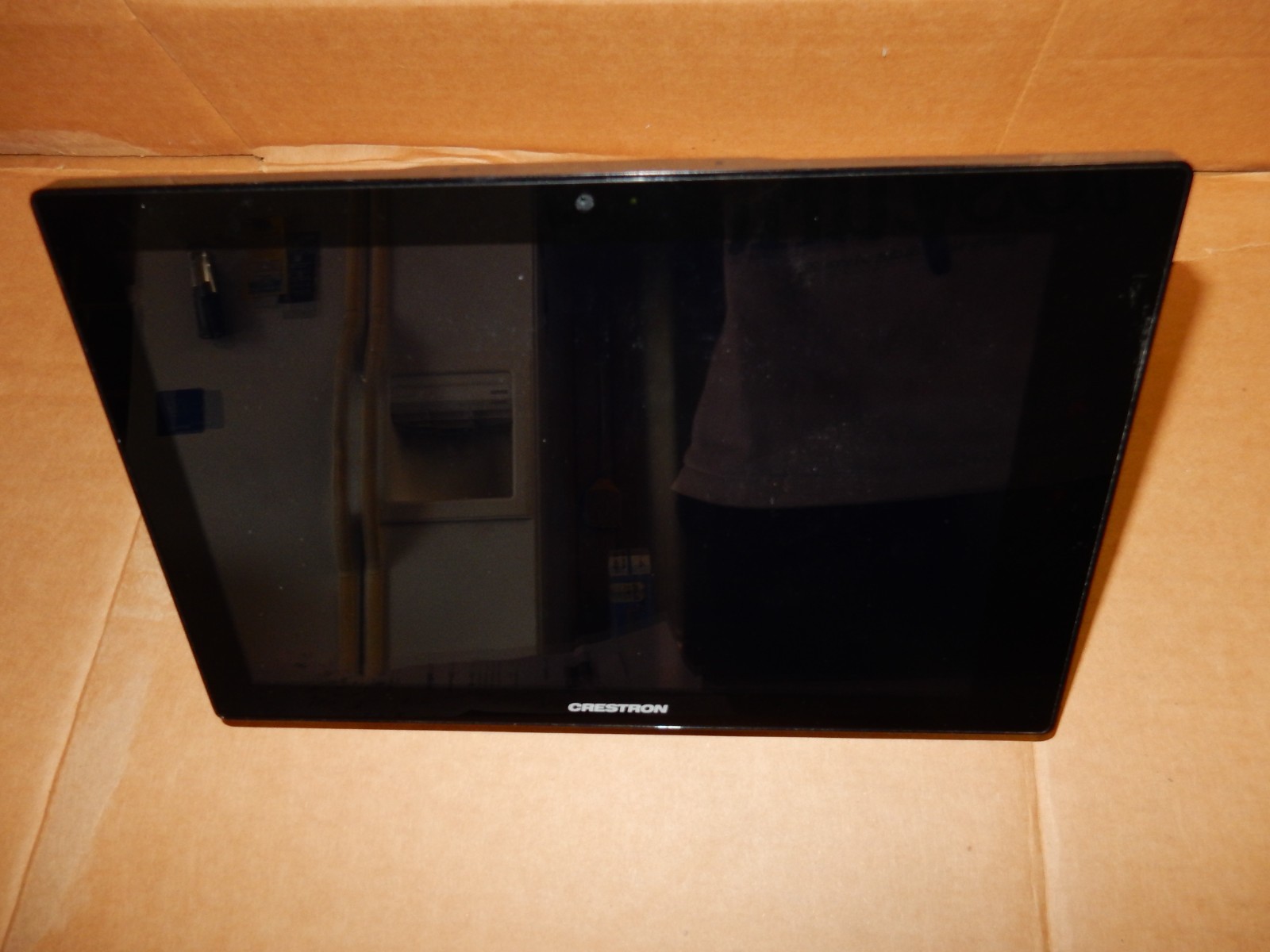 Crestron TSW-1060-B-S - 10.1" Touch Screen - (Black)