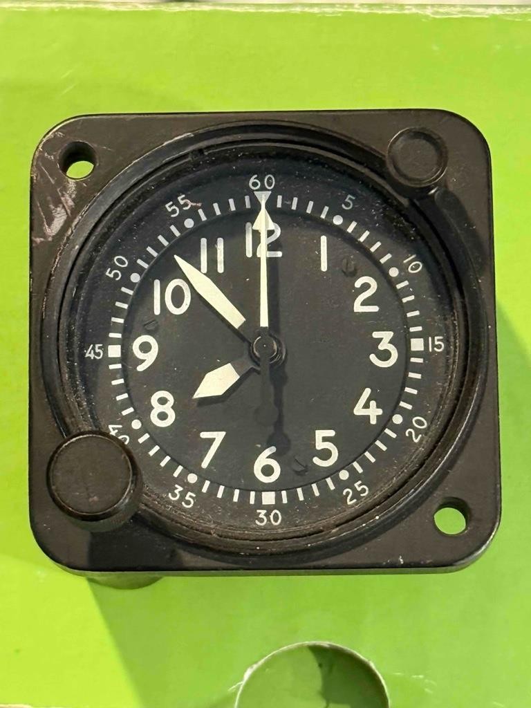 Parts/Repair - Waltham Vintage Aircraft Mechanical Clock Model A-13A-1 ??