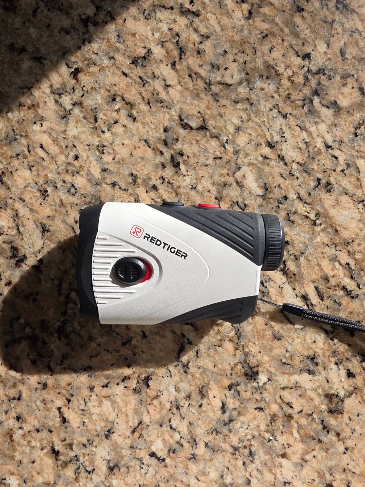 REDTIGER 1200 Yards Laser Range Finder, Golf Rangefinder Slope, 7X Magnification