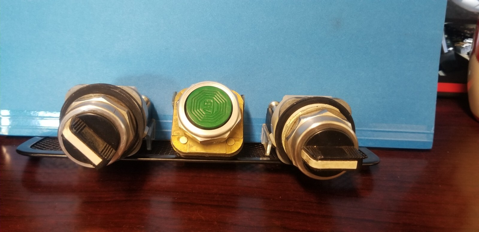 ALLEN BRADLEY 800T SELECTOR SWITCH/PUSH BUTTON