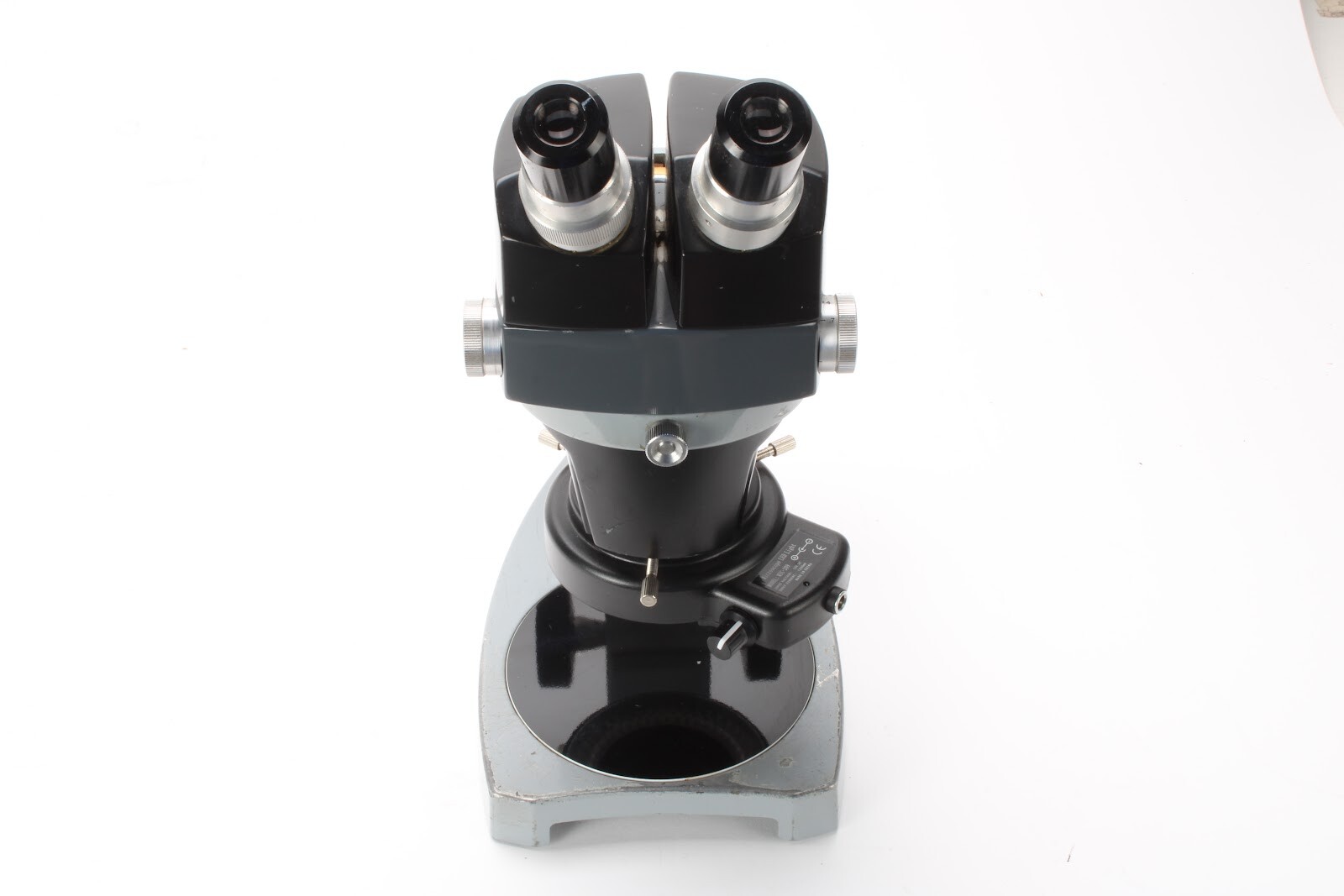 AO Scientific Stereo Star Zoom 0.7X to 4.2X AO 570 With 10x WF Eyepieces & Light