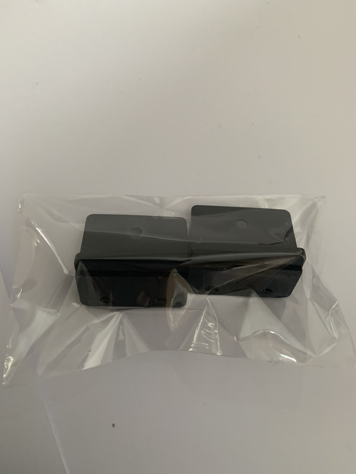 Kramer mounting bracket to mount one tool pico mega plastic