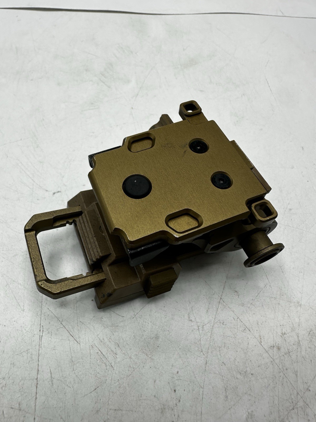 Argus A4 Light Weight Night Vision Mount (LWNVM) TAN Color