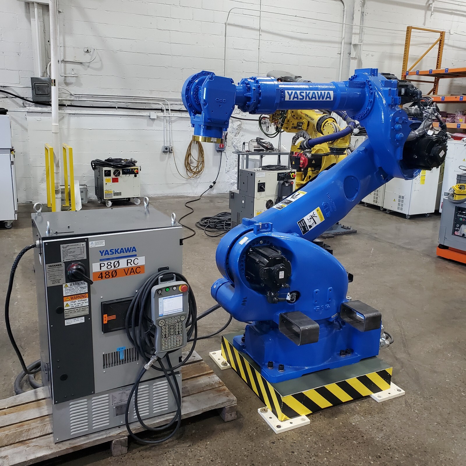 Yaskawa Motoman MH180 Robot w/ DX200 Controller - Low Hours! - S92W85-1-4