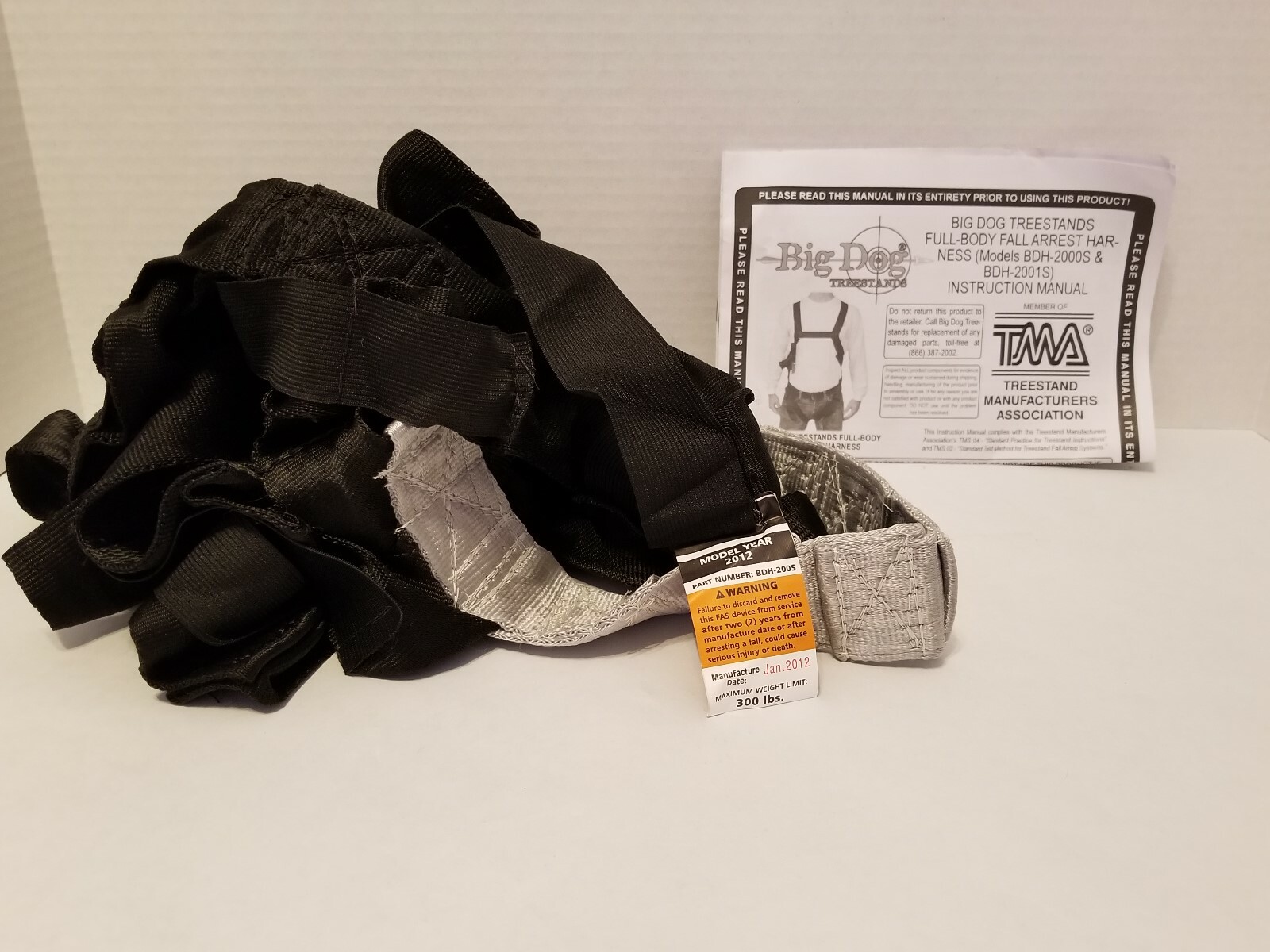 Big Dog Treestands Fall Arrest Harness - Up to 300 lb Capacity - Adjustable