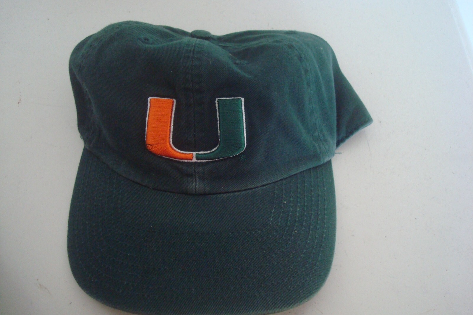 MIAMI HURRICANES  FITTED SZ MEDIUM   GOLF DEADSTOCK HAT CAP VINTAGE H3