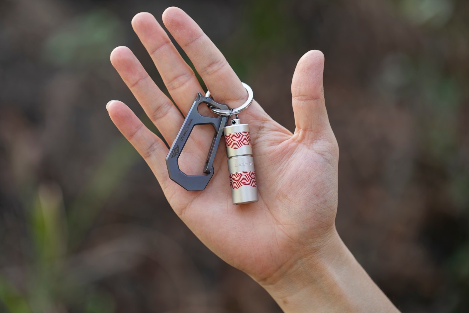 Olight I1R 2 PRO Flow Tiny USB-C Rechargeable Keychain Flashlight, 180 Lumens