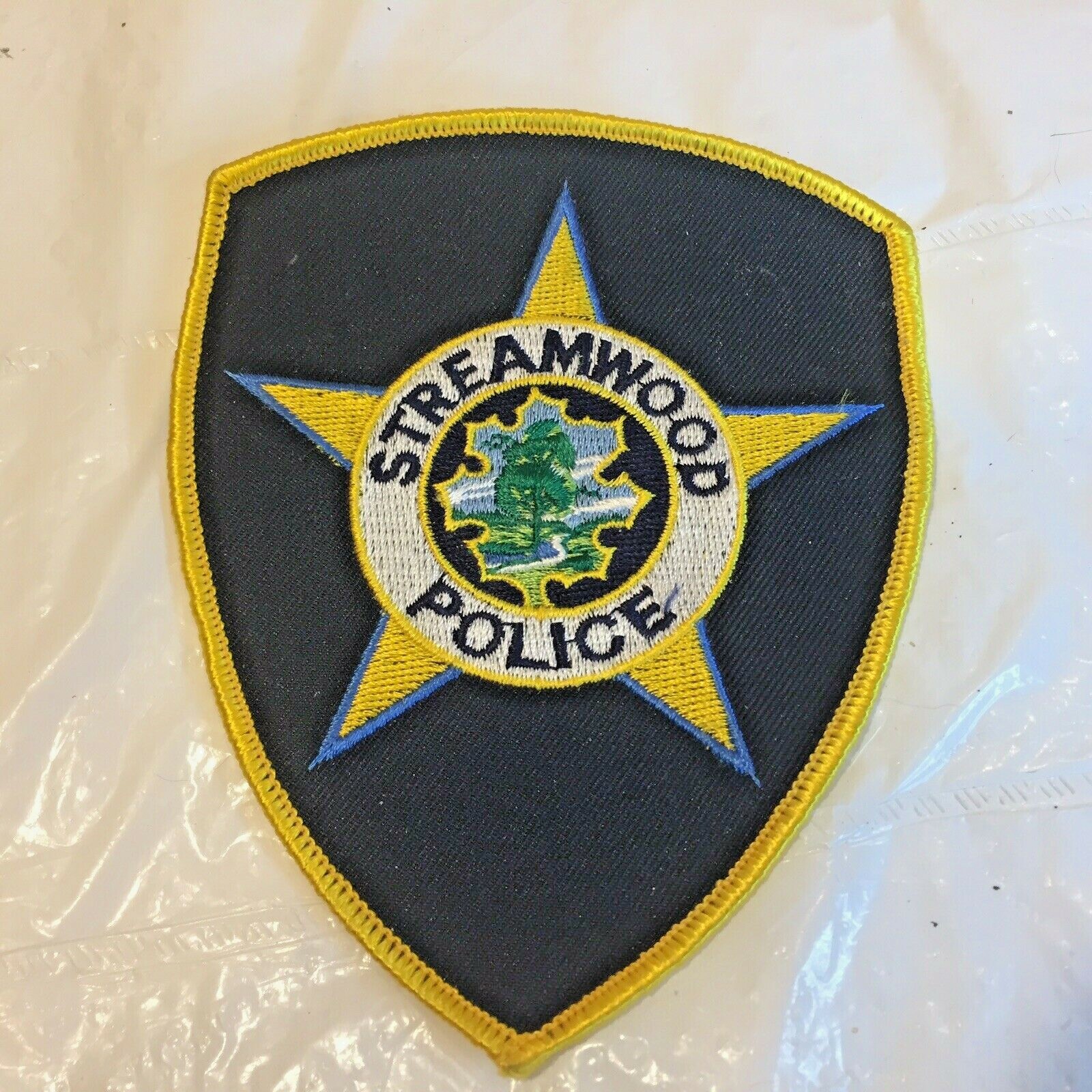 Streamwood Illinois Police Embroidered Shoulder Patch Very Good Condition 5"x4"
