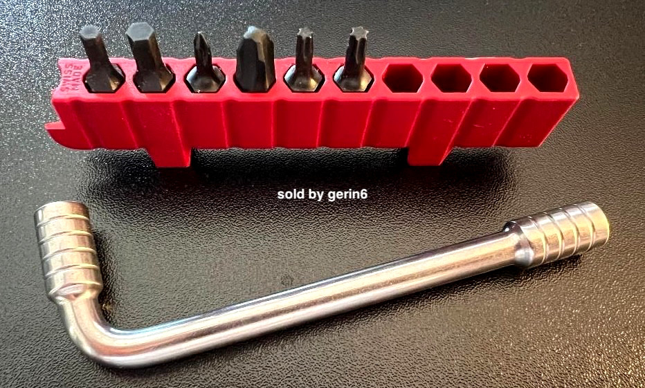 Swiss Army BitCase Wrench & 6 Bits for SwissTool, Victorinox 3.0303, New