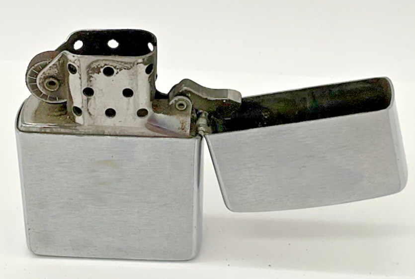 1994 ZIPPO LIGHTER WITH CASE