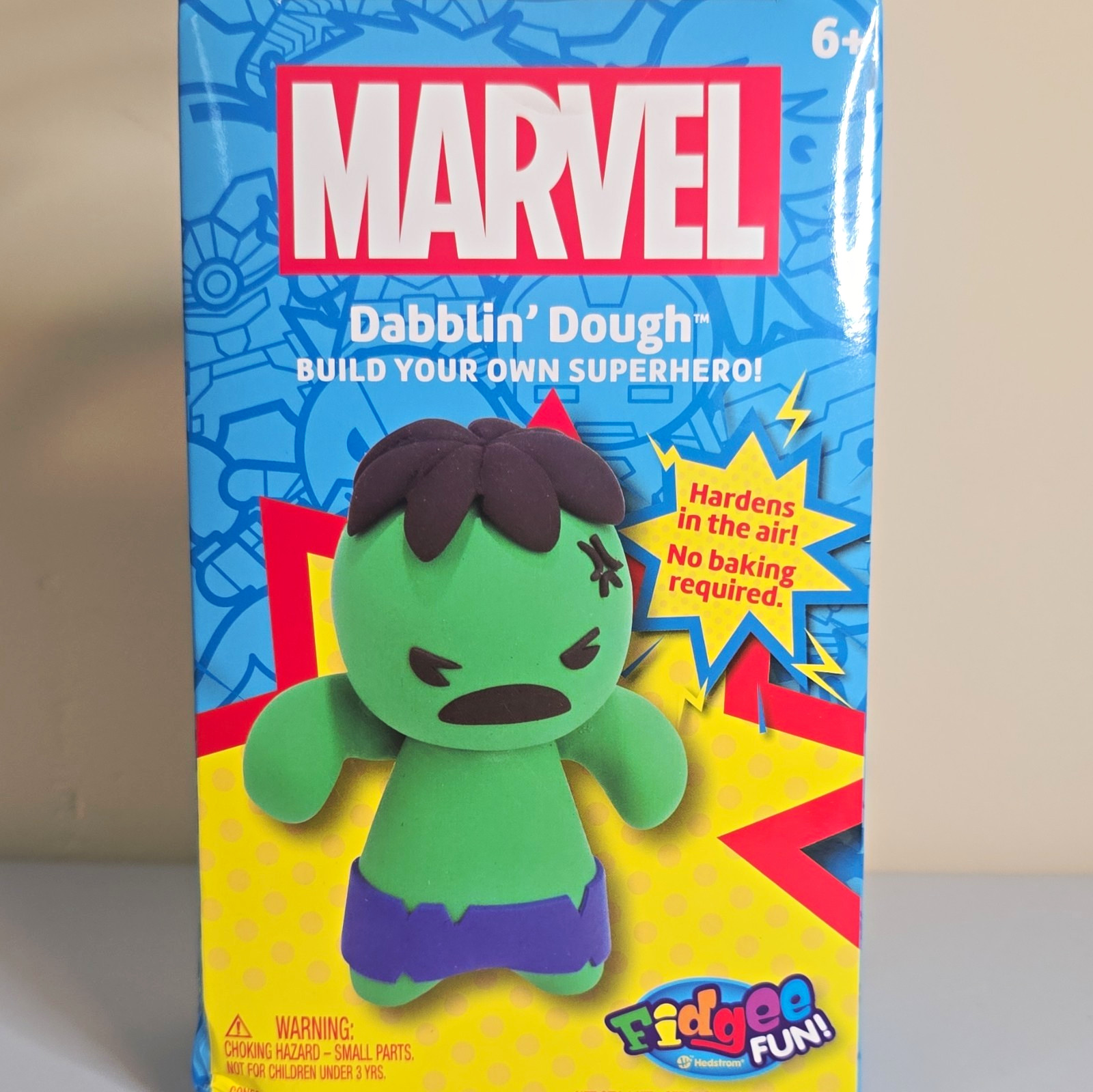 Marvel Dabblin' Dough Build Your Own Superhero Modeling Dough Set