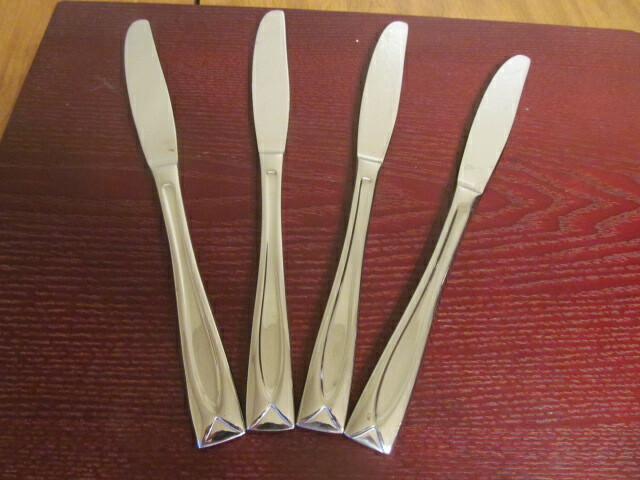 Oneida Shiny LINCOLN Set of 4 Dinner Knives Stainless Flatware Lot A