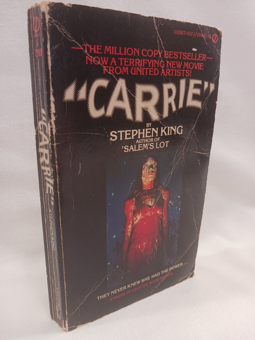 Carrie Stephen King 1975 Signet PB 1st Printing Movie Novelization Tie-in Photos