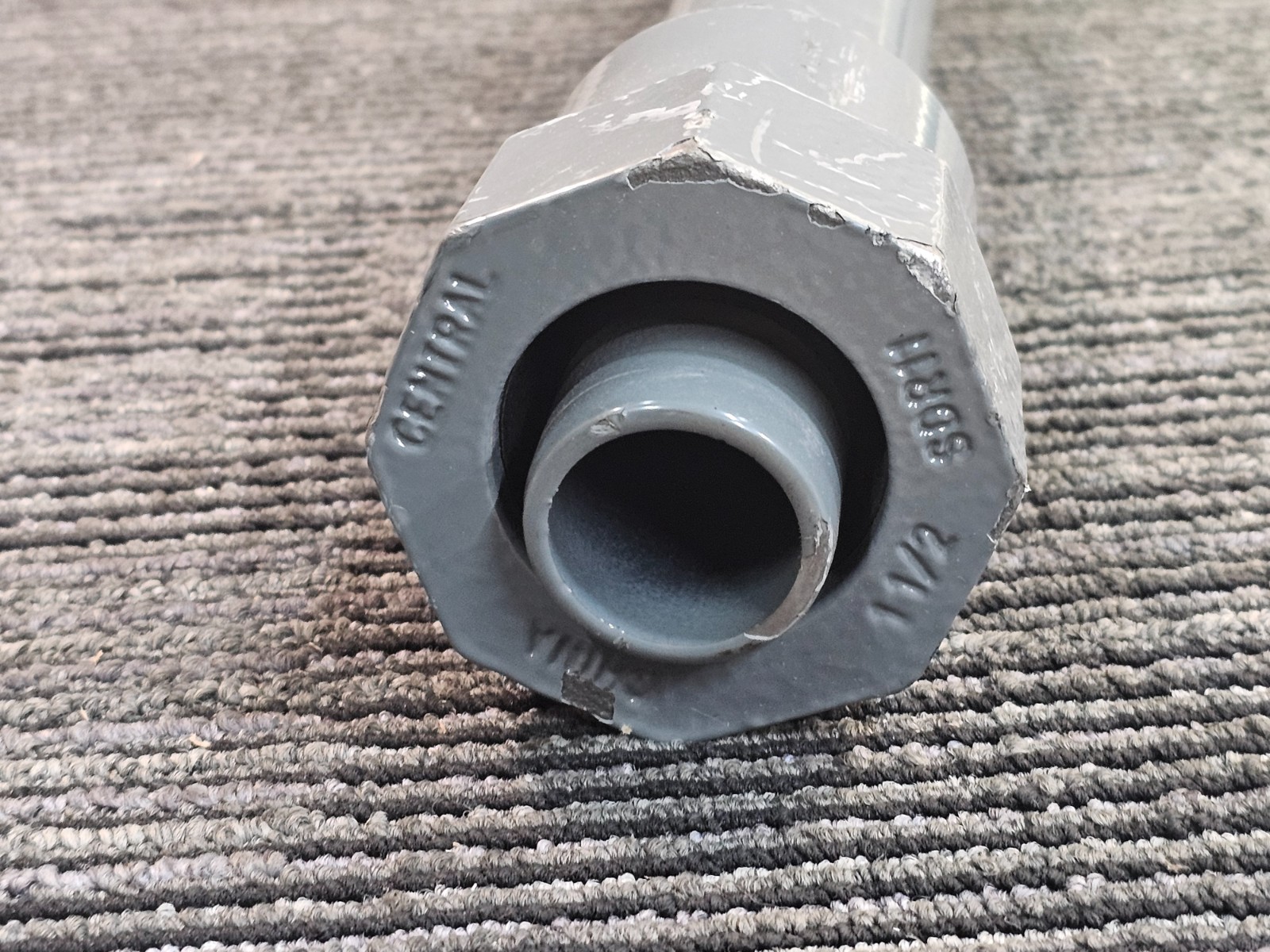 GEORG FISCHER CENTRAL PLASTICS 360011522 1.5" Gas Compression Riser Gray