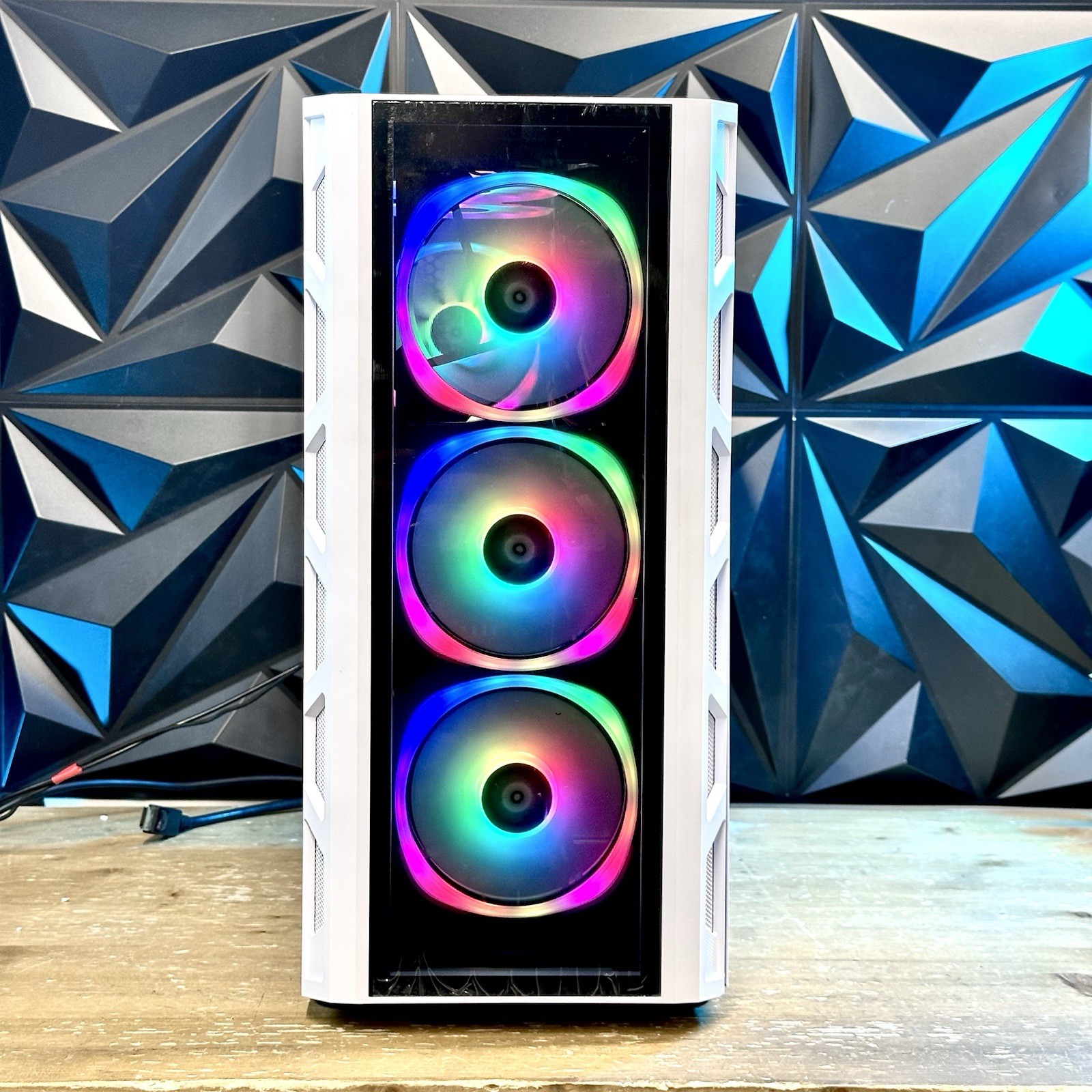 Ryzen 7 32 GB RAM, 2TB SSD Gaming Computer Desktop PC Nvidia RTX 5060