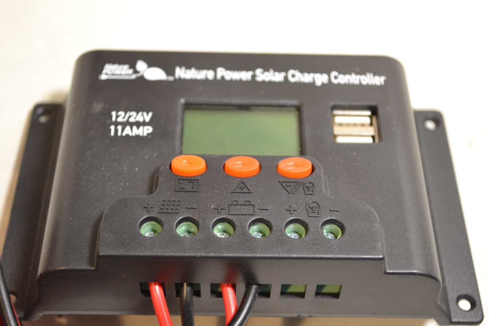 Nature Power Solar Charge Controller 12/24V 11AMP