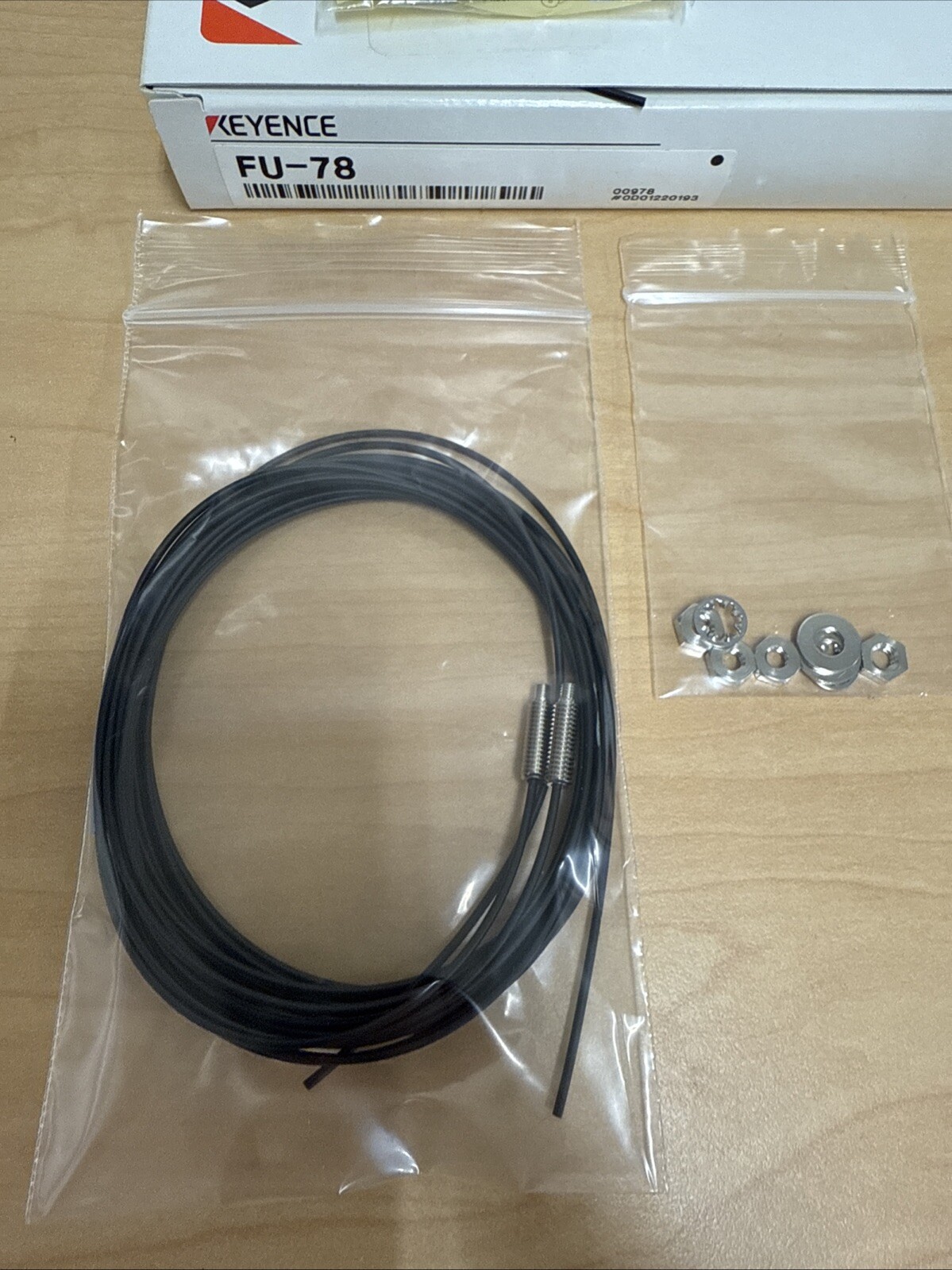NEW! Keyence FU-78 Digital Fiber Optic Sensor Fiber Unit