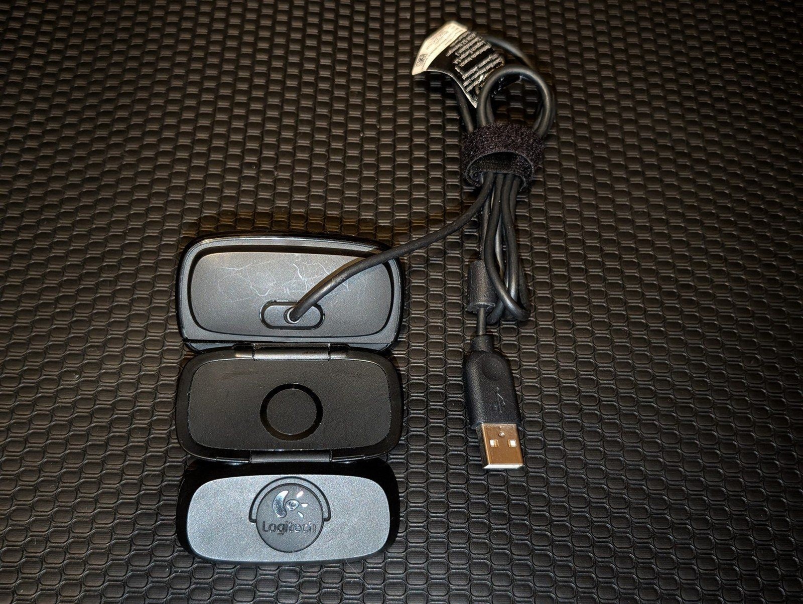 Logitech C615 V-U0027 HD 1080p USB Webcam Camera Autofocus Folding Tripod Thread
